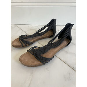 G.H. Bass Women’s Size 8 Sonja Black Strappy Leather Sandals EUC